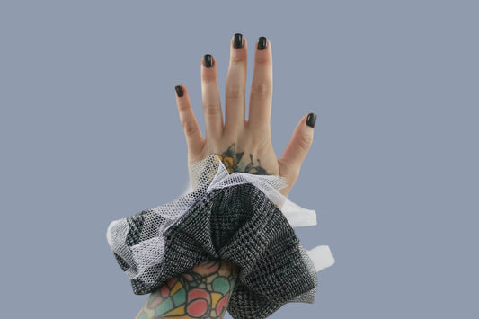 Scrunchie Eris (UPCYCLED) #TULLE